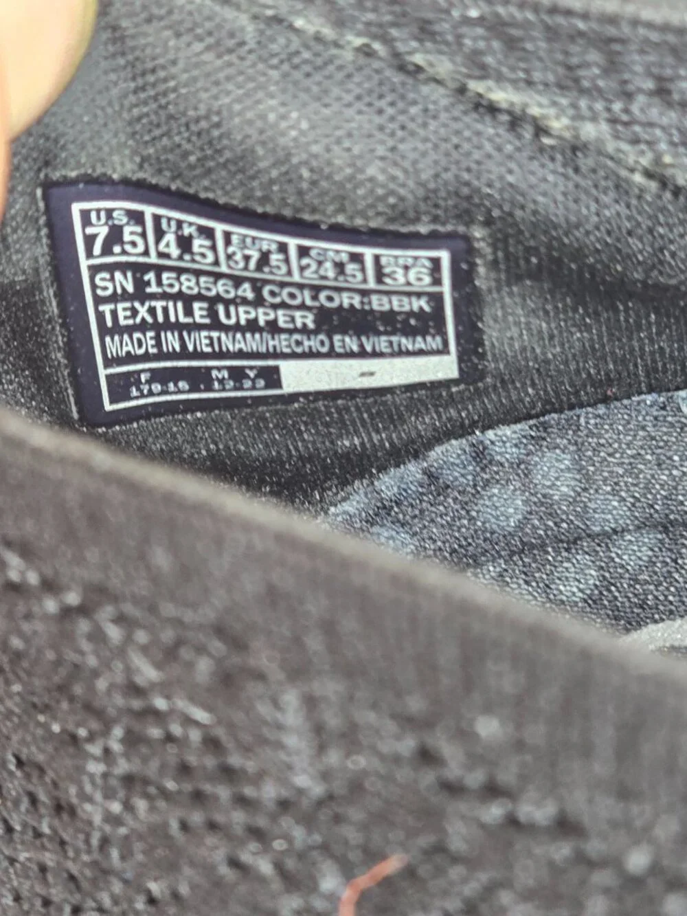 Skechers black relaxed